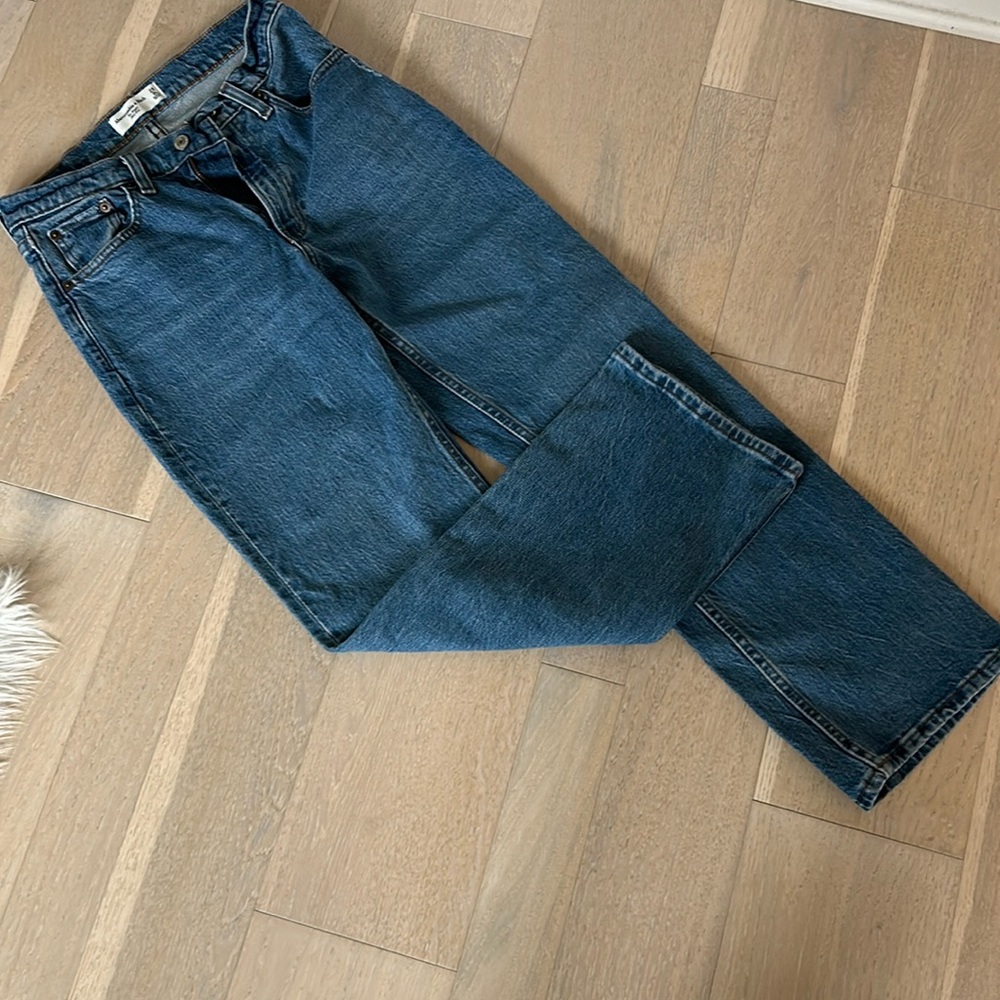 Abercrombie baggy mid rise size 25/0